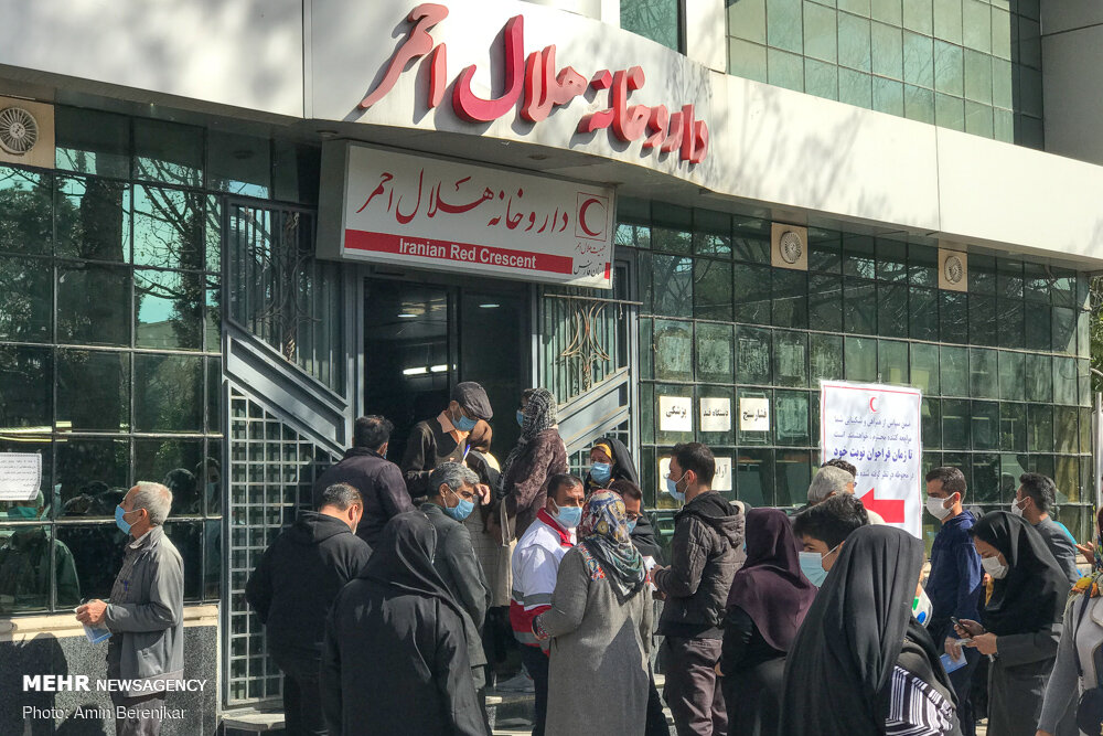 سرگردانی بیماران خاص میان داروخانه‌های شهر