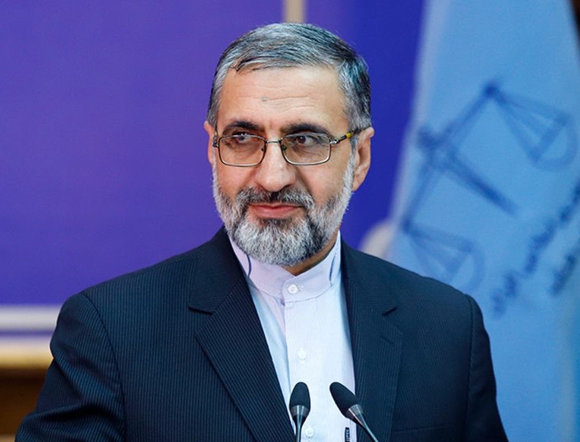 دستور رییس قوه قضاییه برای تهیه لیست تمامی محکومان امنیتی با قید نوع جرم و میزان مجازات دستور رییس قوه قضاییه برای تهیه لیست تمامی محکومان امنیتی با قید نوع جرم و میزان مجازات