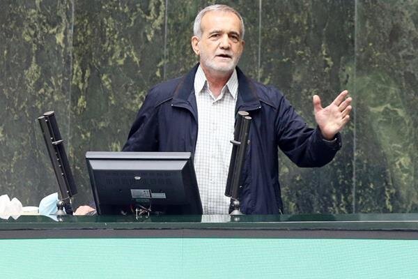 انتقاد پزشکیان از کمپین &laquo;ضد واکسن&raquo;