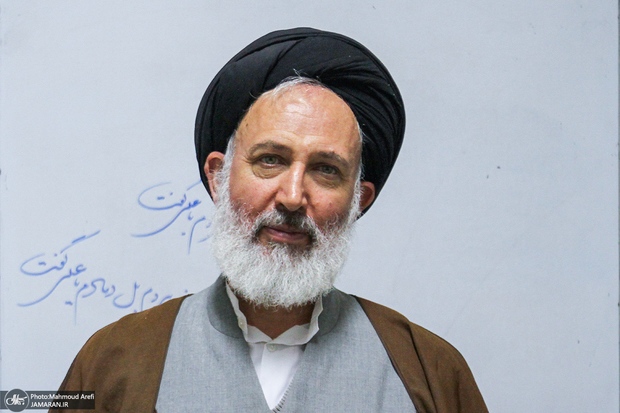 آیتالله ایازی: محاربه مربوط به جنگ و اخافه و فساد با مردم است نه اعتراض مردمی که از بی کفایتی و فقر به تنگ آمدهاند/ حدیث نبوی میفرماید در خون احتیاط کنید، نه این که جانب قدرت را بگیرید آیتالله ایازی: محاربه مربوط به جنگ و اخافه و فساد با مردم است نه اعتراض مردمی که از بی کفایتی و فقر به تنگ آمدهاند/ حدیث نبوی میفرماید در خون احتیاط کنید، نه این که جانب قدرت را بگیرید