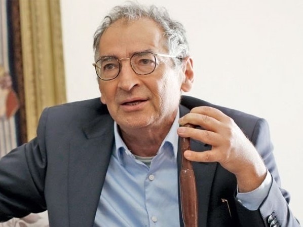 دیگر کسی برای مجلس تره هم خرد نمیکند / قرار بود در راس امور باشد، اما در قعر امور قرار گرفته/ کجای قانون اساسی گفته که روسای سه قوه اگر باهم تشکیل جلسه دهند، میتوانند بالاتر از مجلس و نهادهای دیگر تصمیم بگیرند؟ دیگر کسی برای مجلس تره هم خرد نمیکند / قرار بود در راس امور باشد، اما در قعر امور قرار گرفته/ کجای قانون اساسی گفته که روسای سه قوه اگر باهم تشکیل جلسه دهند، میتوانند بالاتر از مجلس و نهادهای دیگر تصمیم بگیرند؟