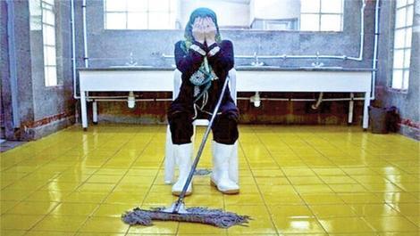 گزارش روزنامه شرق از زنان شاغل در سرویسهای بهداشتی عمومی/ کی می دونه من چقدر حرف دارم... گزارش روزنامه شرق از زنان شاغل در سرویسهای بهداشتی عمومی/ کی می دونه من چقدر حرف دارم...