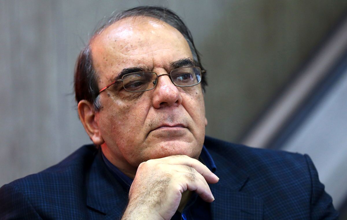 گلایه های عباس عبدی: زنان تاثیرگذار خودمان در زندان هستند، آنوقت زنان تاثیرگذار آمریکا و آفریقا به ایران می آیند! گلایه های عباس عبدی: زنان تاثیرگذار خودمان در زندان هستند، آنوقت زنان تاثیرگذار آمریکا و آفریقا به ایران می آیند!