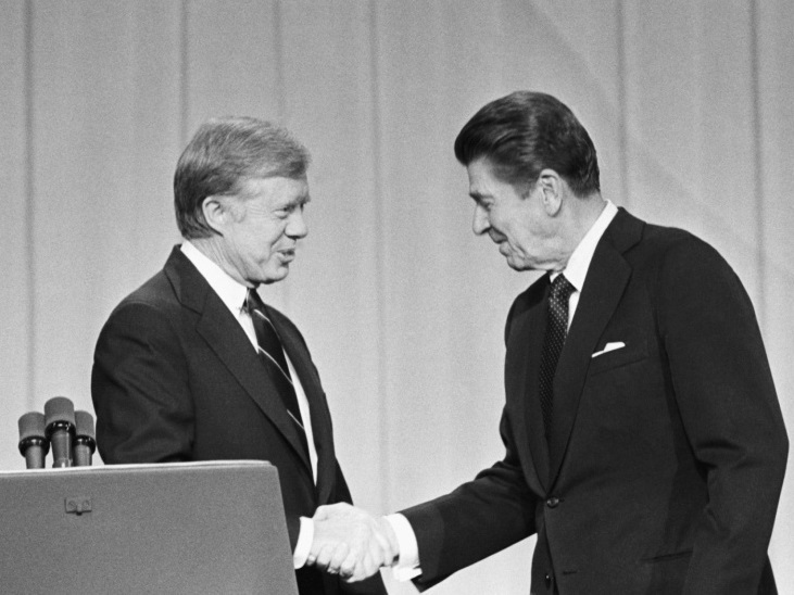 در سال ۱۹۸۰، نزدیکان ریگان به ایران پیشنهاد کردند که گروگانها را تا بعد از انتخابات آزاد نکنید تا کارتر شکست بخورد / گفته بودند ریگان بعد از پیروزی، معامله بهتری برای تهران خواهد داشت در سال ۱۹۸۰، نزدیکان ریگان به ایران پیشنهاد کردند که گروگانها را تا بعد از انتخابات آزاد نکنید تا کارتر شکست بخورد / گفته بودند ریگان بعد از پیروزی، معامله بهتری برای تهران خواهد داشت