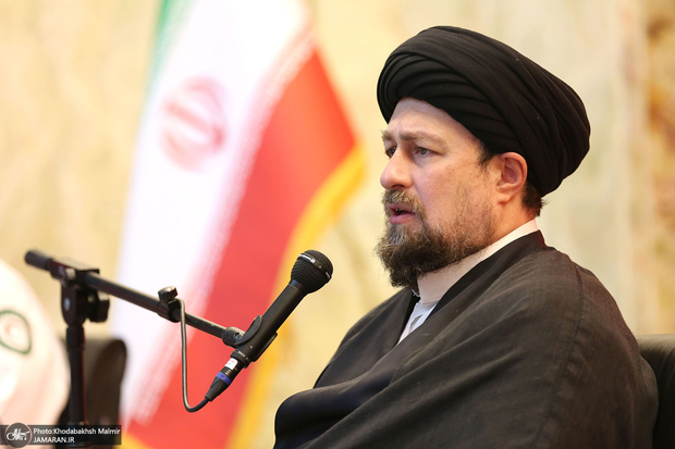 سید حسن خمینی: بخش ضعیف جامعه درد جانکاهی را تحمل می کند سید حسن خمینی: بخش ضعیف جامعه درد جانکاهی را تحمل می کند