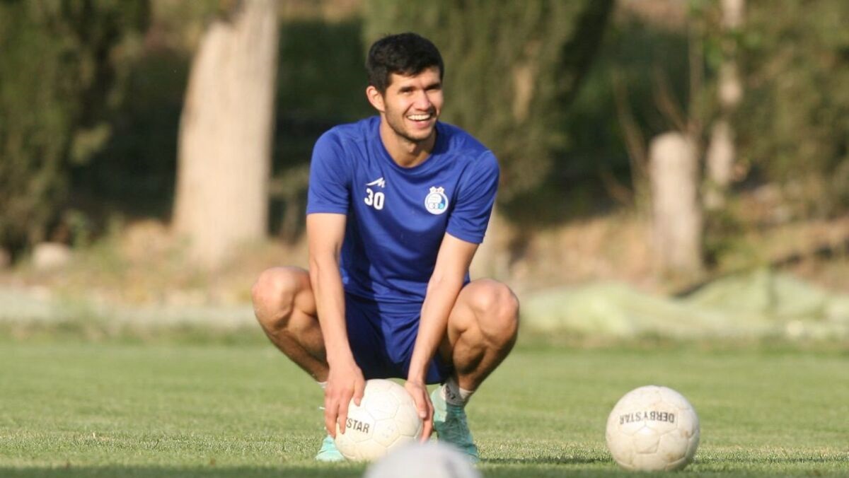 وضعیت متفاوت ازبکستانی های استقلال و پرسپولیس وضعیت متفاوت ازبکستانی های استقلال و پرسپولیس