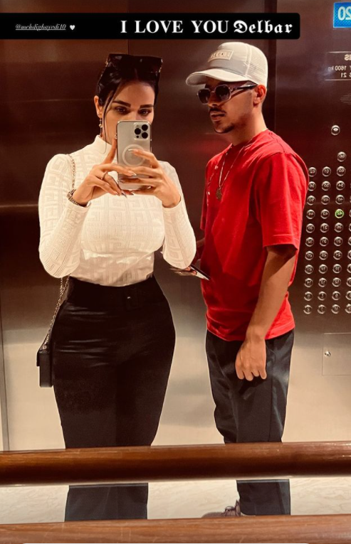 سلیقه لانگ زن مهدی قائدی برای آخر شب/عکس سلیقه لانگ زن مهدی قائدی برای آخر شب/عکس