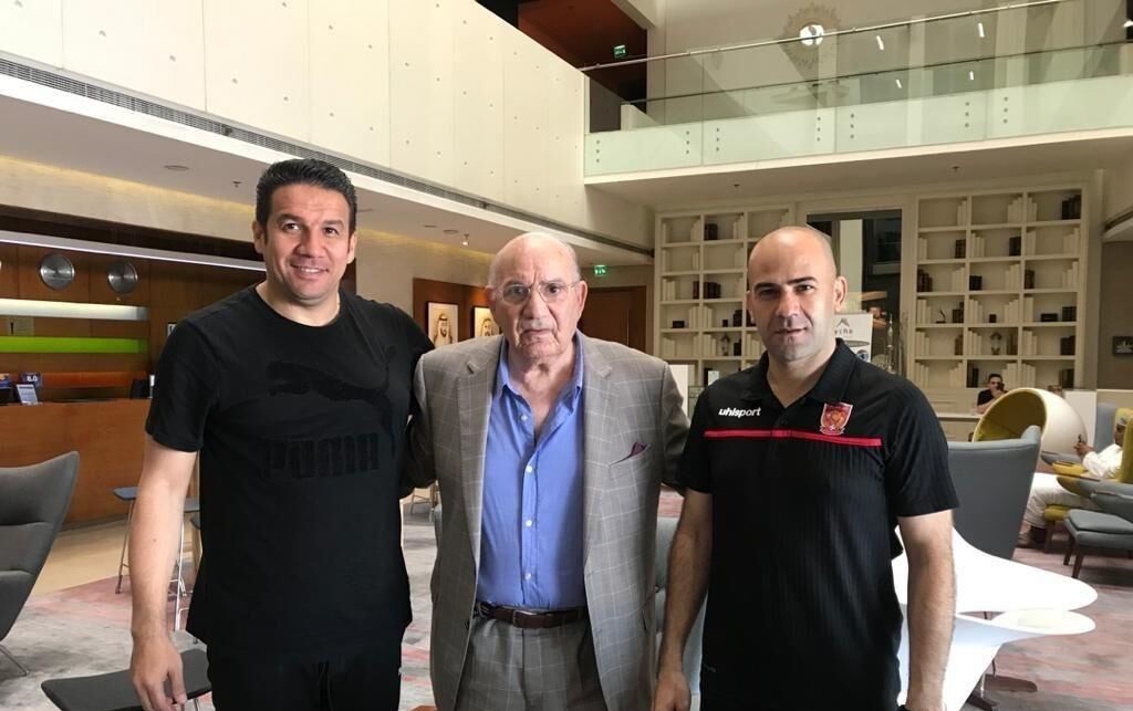 واکنش حشمت مهاجرانی به رها کردن استقلال از سوی فرهاد مجیدی واکنش حشمت مهاجرانی به رها کردن استقلال از سوی فرهاد مجیدی