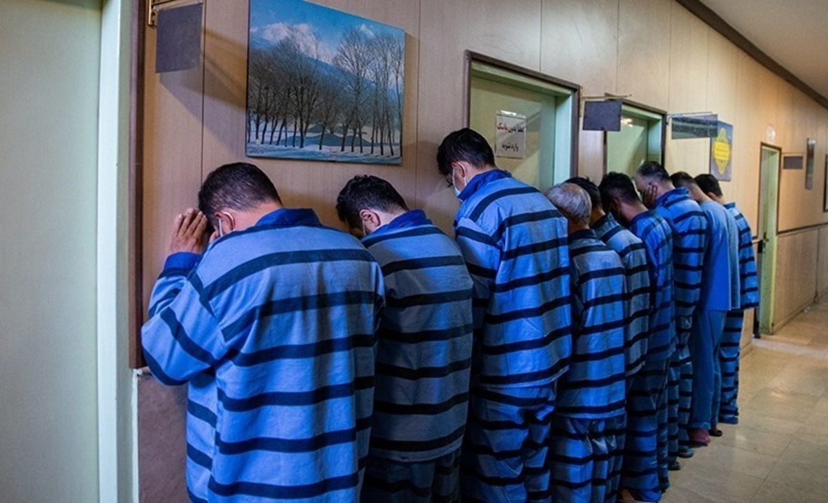 جزئیات سرقت از بانک ملی و بازداشت سارقان/سه برادر طراح اصلی بودند جزئیات سرقت از بانک ملی و بازداشت سارقان/سه برادر طراح اصلی بودند