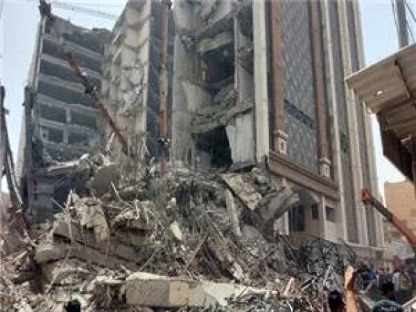 آوار آبادان، نتیجه زد و بندهاست آوار آبادان، نتیجه زد و بندهاست