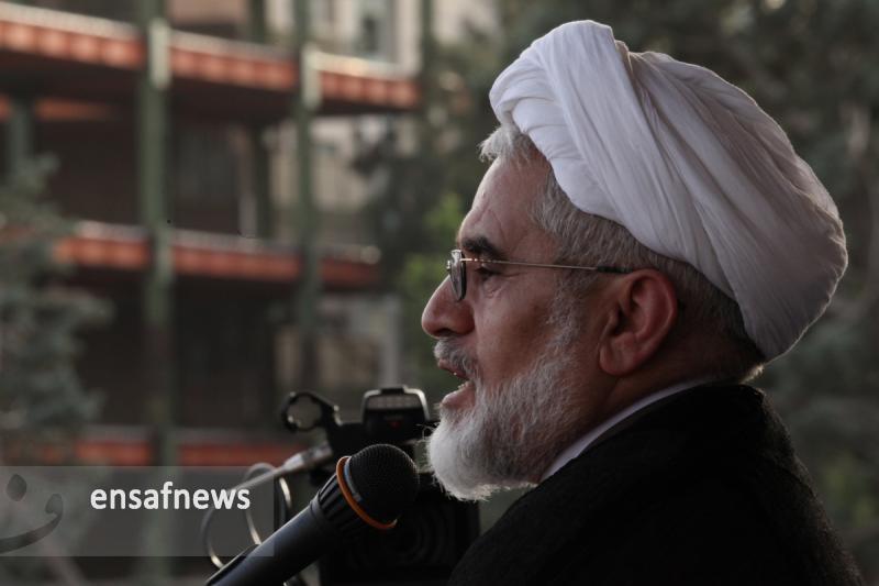 عبدالله نوری در دیدار با همسر تاجزاده: قرار نبود نتيجهی انقلاب، انبوهی از مشكلات باشد عبدالله نوری در دیدار با همسر تاجزاده: قرار نبود نتيجهی انقلاب، انبوهی از مشكلات باشد