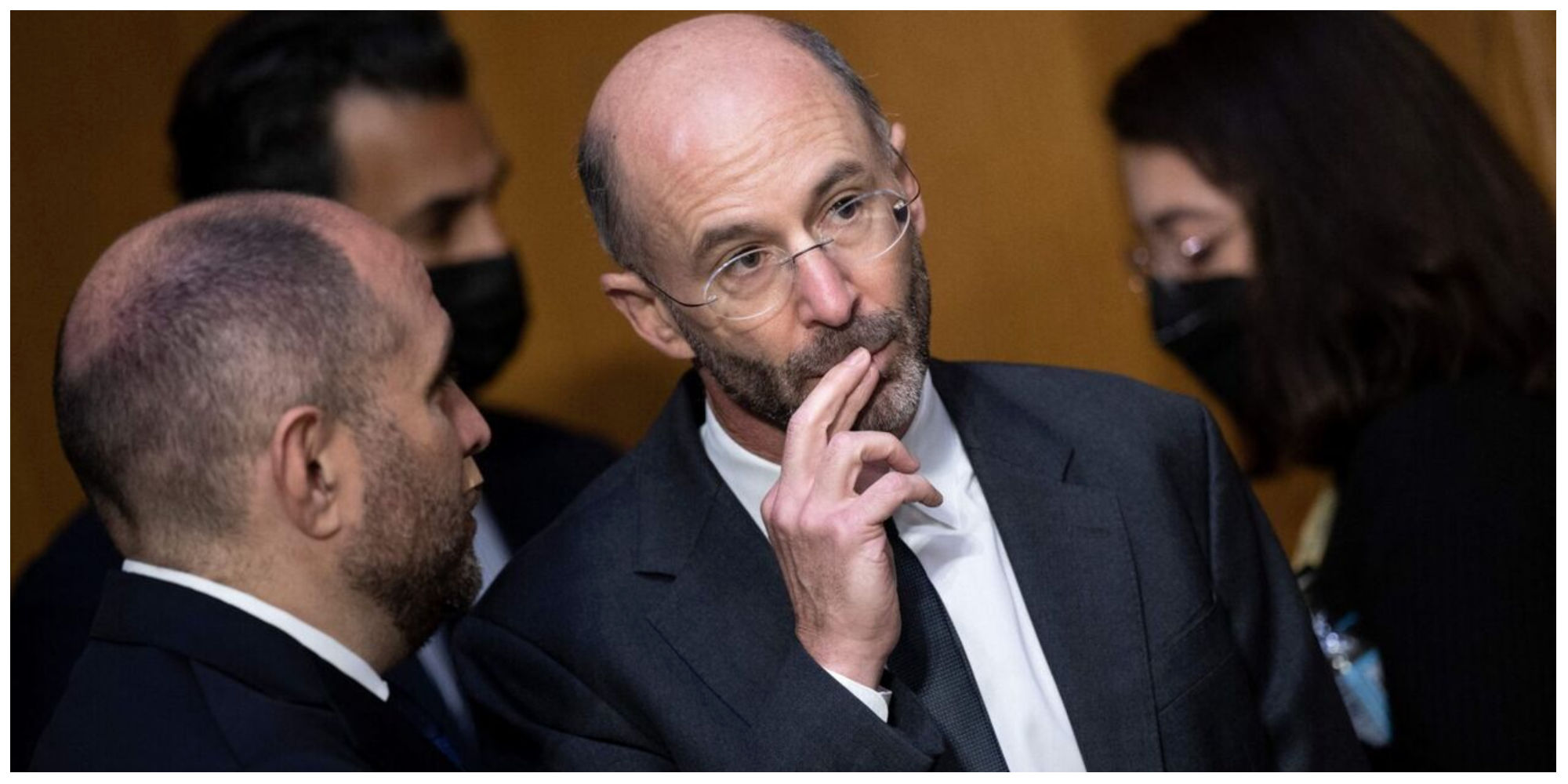 رابرت مالی: تهران گمان میکرد میتواند از عواقب کمک مخفیانه به روسیه شانه خالی کند رابرت مالی: تهران گمان میکرد میتواند از عواقب کمک مخفیانه به روسیه شانه خالی کند