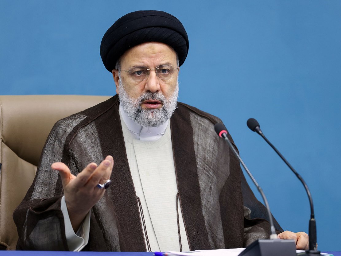 رئیسی: دانشگاه بهترین جایگاه برای گفتگو و ارائه راهکار درباره رخدادهای اخیر است اما شرط این گفتگو، فهم درست مسائل است / اگر تحلیلها تحت تاثیر فضاسازیهای رسانهای و مجازی باشند، راهکارهای ارائه شده راه به خطا خواهند برد رئیسی: دانشگاه بهترین جایگاه برای گفتگو و ارائه راهکار درباره رخدادهای اخیر است اما شرط این گفتگو، فهم درست مسائل است / اگر تحلیلها تحت تاثیر فضاسازیهای رسانهای و مجازی باشند، راهکارهای ارائه شده راه به خطا خواهند برد