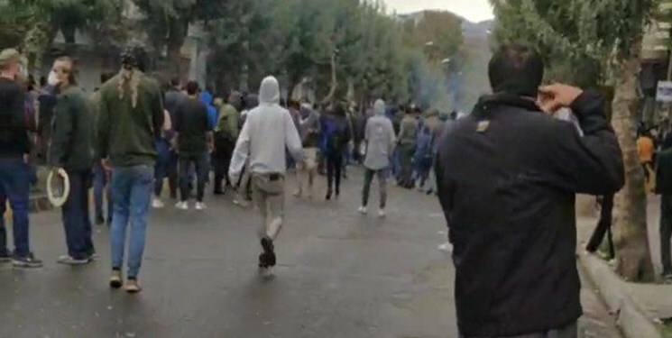 پلیس: برای شناسایی عوامل تیراندازی در تجمعات اخیر مهاباد و پیرانشهر دستور ویژه صادر شده پلیس: برای شناسایی عوامل تیراندازی در تجمعات اخیر مهاباد و پیرانشهر دستور ویژه صادر شده