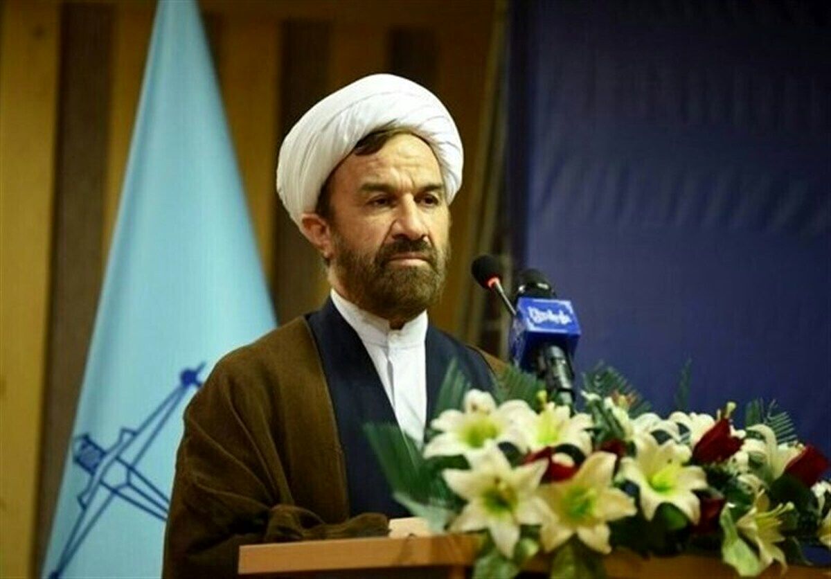 امام جمعه موقت بجنورد اعتصابکنندگان را تهدید به برخورد امام جمعه موقت بجنورد اعتصابکنندگان را تهدید به برخورد