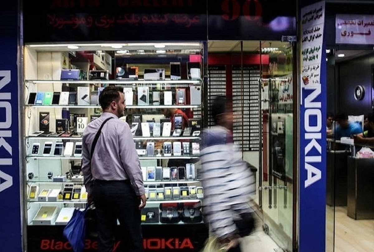 قیمت گوشیهای سامسونگ، شیائومی و آیفون؛ امروز سهشنبه ۱۲ دی ۱۴۰۲ قیمت گوشیهای سامسونگ، شیائومی و آیفون؛ امروز سهشنبه ۱۲ دی ۱۴۰۲