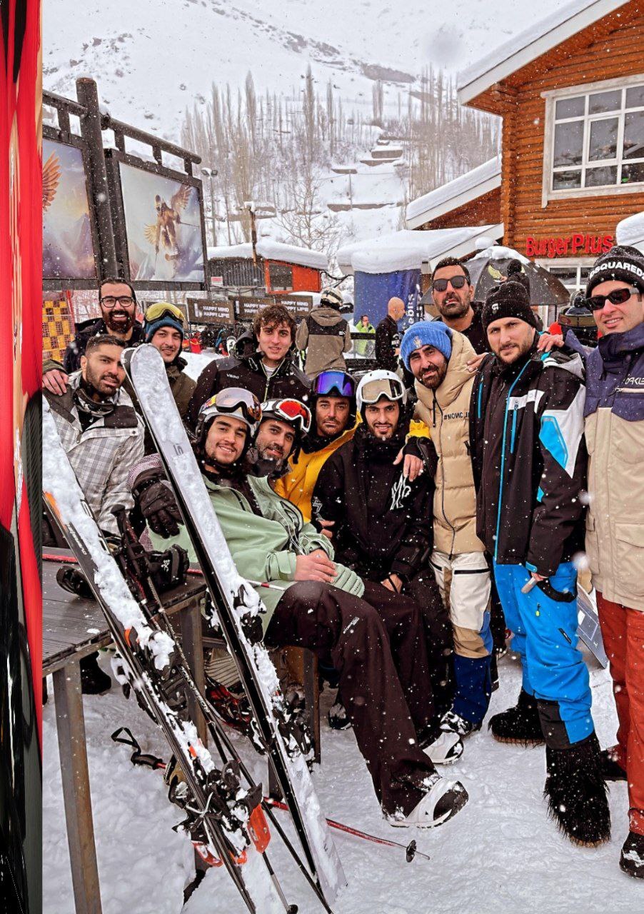 تفریح لاکچری محمدرضا گلزار با دوستانش / عکس تفریح لاکچری محمدرضا گلزار با دوستانش / عکس