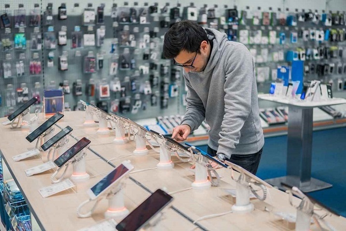 قیمت گوشیهای سامسونگ، شیائومی و آیفون؛ امروز شنبه ۹ دی ۱۴۰۲ قیمت گوشیهای سامسونگ، شیائومی و آیفون؛ امروز شنبه ۹ دی ۱۴۰۲