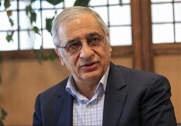 پیشبینی رییس کل اسبق بانک مرکزی از آینده قیمت دلار / چرا اشتها برای خرید دلار بالاست؟ پیشبینی رییس کل اسبق بانک مرکزی از آینده قیمت دلار / چرا اشتها برای خرید دلار بالاست؟