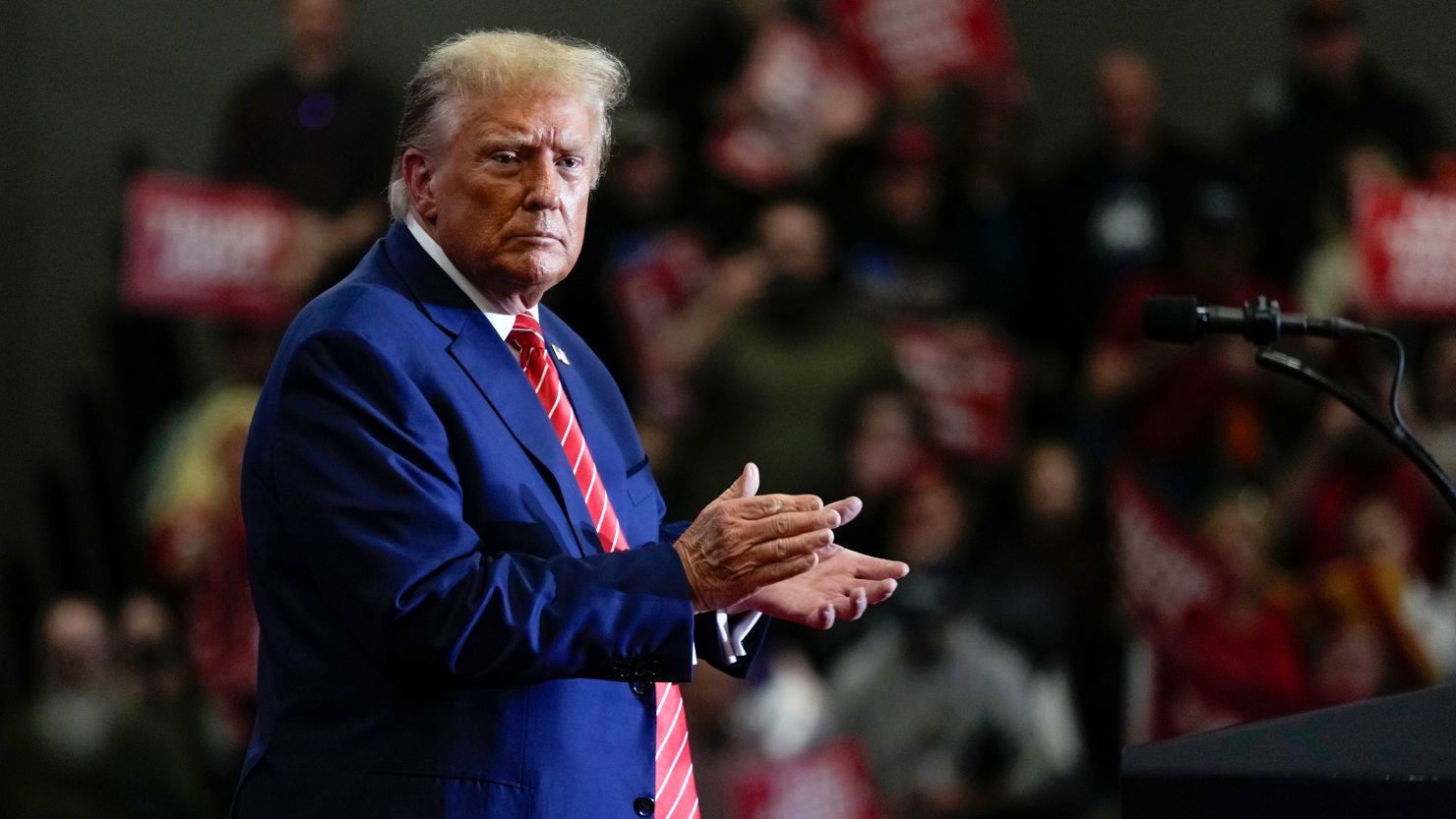 ترامپ ایز کامینگ؛ کمربندها را محکم ببندیم!