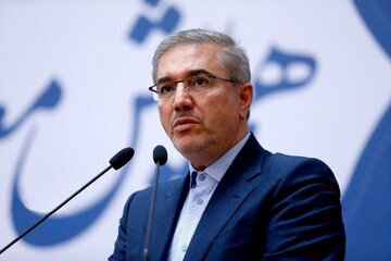 رقم افزایش حقوق کارمندان در سال آینده اعلام شد/ منظور: قطعا مردم راضی به افزایش حقوق نیستند وقتی تورم را بالا میببرد رقم افزایش حقوق کارمندان در سال آینده اعلام شد/ منظور: قطعا مردم راضی به افزایش حقوق نیستند وقتی تورم را بالا میببرد