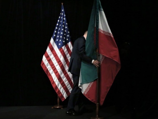 ایران می تواند در مرکز پروژه جدید امریکا برای اتصال آسیای جنوبی به خاورمیانه باشد / وقتی تهران با کشورهای عربی رابطه نزدیک داشته باشد نمی تواند دشمن متحد آن ها یعنی واشنگتن باشد / تبلیغات ایران علیه آمریکا در یکسال اخیر خیلی کاهش پیدا کرده که به نفع تهران است ایران می تواند در مرکز پروژه جدید امریکا برای اتصال آسیای جنوبی به خاورمیانه باشد / وقتی تهران با کشورهای عربی رابطه نزدیک داشته باشد نمی تواند دشمن متحد آن ها یعنی واشنگتن باشد / تبلیغات ایران علیه آمریکا در یکسال اخیر خیلی کاهش پیدا کرده که به نفع تهران است