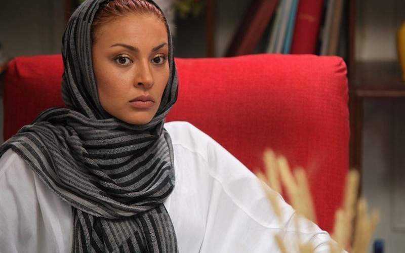 زیبا بروفه موهایش را از ته تراشید