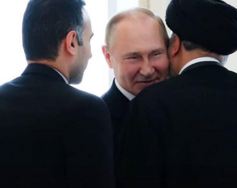 امریکا چگونه ایران را به آغوش پوتین و شی جین پینگ انداخت؟ / تکرار الگوی کوبا در بحث تهران: کاسترو علاقهای به شوروی نداشت، اما به این سمت کشیده شد / اهرم فشار واشنگتن بر روابط تهران-مسکو از بین رفته؛ ایران اکنون چیزی برای از دست دادن ندارد / کاخ سفید هم دیگر نمیتواند تحریمها را لغو کند، زیرا تهران با دشمنان آمریکا همدست شده امریکا چگونه ایران را به آغوش پوتین و شی جین پینگ انداخت؟ / تکرار الگوی کوبا در بحث تهران: کاسترو علاقهای به شوروی نداشت، اما به این سمت کشیده شد / اهرم فشار واشنگتن بر روابط تهران-مسکو از بین رفته؛ ایران اکنون چیزی برای از دست دادن ندارد / کاخ سفید هم دیگر نمیتواند تحریمها را لغو کند، زیرا تهران با دشمنان آمریکا همدست شده