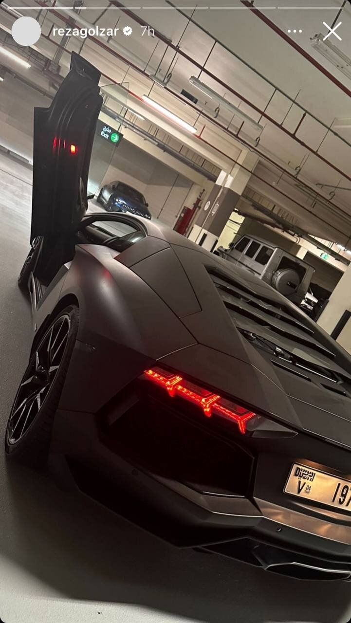 محمدرضا گلزار سوار ماشین کیم کارداشیان می شود!+عکس محمدرضا گلزار سوار ماشین کیم کارداشیان می شود!+عکس