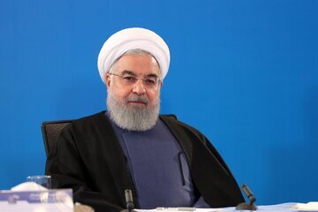 روحانی: یک عدهای خوشحالند که جوانهای نخبهٔ ما دارند میروند /میگویند اینها بروند جایش اینهای دیگر بیایند! روحانی: یک عدهای خوشحالند که جوانهای نخبهٔ ما دارند میروند /میگویند اینها بروند جایش اینهای دیگر بیایند!