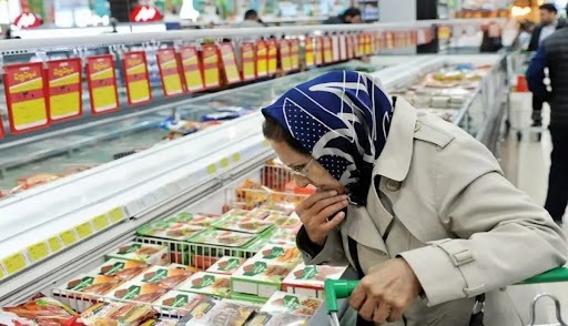 درآمد و هزینه خانوار شهری و فقیر در سال 1401 چقدر بود؟/ درآمد مدیر عالیرتبه 27 میلیون و کارگر ساده 9 میلیون تومان در ماه درآمد و هزینه خانوار شهری و فقیر در سال 1401 چقدر بود؟/ درآمد مدیر عالیرتبه 27 میلیون و کارگر ساده 9 میلیون تومان در ماه