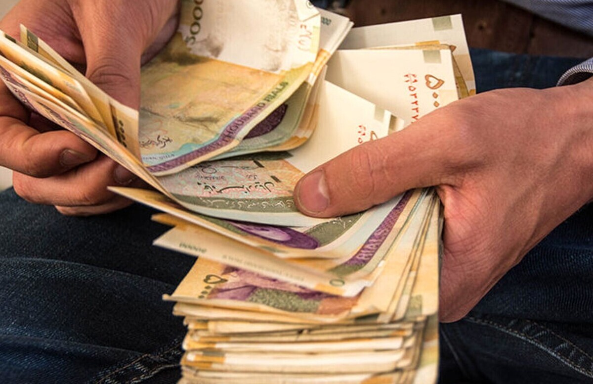 بودجه ۱۴۰۳ به سفره مردم وصل شده است/ ریشه تورم کسری بودجه بالای دولت است/ سالی سخت در انتظار مردم خواهد بود بودجه ۱۴۰۳ به سفره مردم وصل شده است/ ریشه تورم کسری بودجه بالای دولت است/ سالی سخت در انتظار مردم خواهد بود