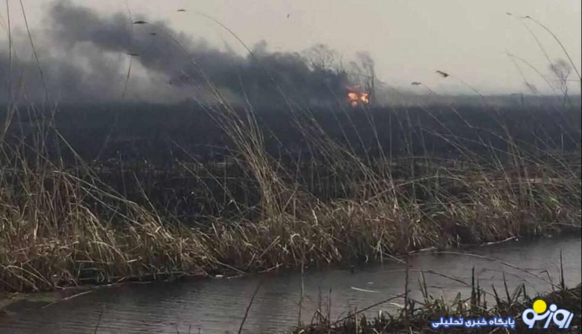 آتشسوزی در تالاب هورالعظیم؛ ادارات و مراکز آموزشی تعطیل شدند آتشسوزی در تالاب هورالعظیم؛ ادارات و مراکز آموزشی تعطیل شدند
