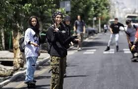 نسل زِد، تابو شکن یا سر به راه؟ نسل زِد، تابو شکن یا سر به راه؟