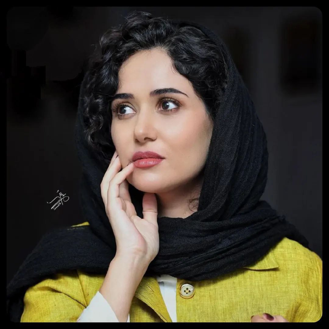 پریناز ایزدیار جذابتر از همیشه در یک نمایش