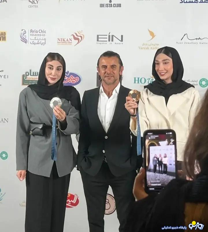 ژست جالب ناهید کیانی و مبینا نعمت زاده در کنار امین حیایی+ عکس ژست جالب ناهید کیانی و مبینا نعمت زاده در کنار امین حیایی+ عکس