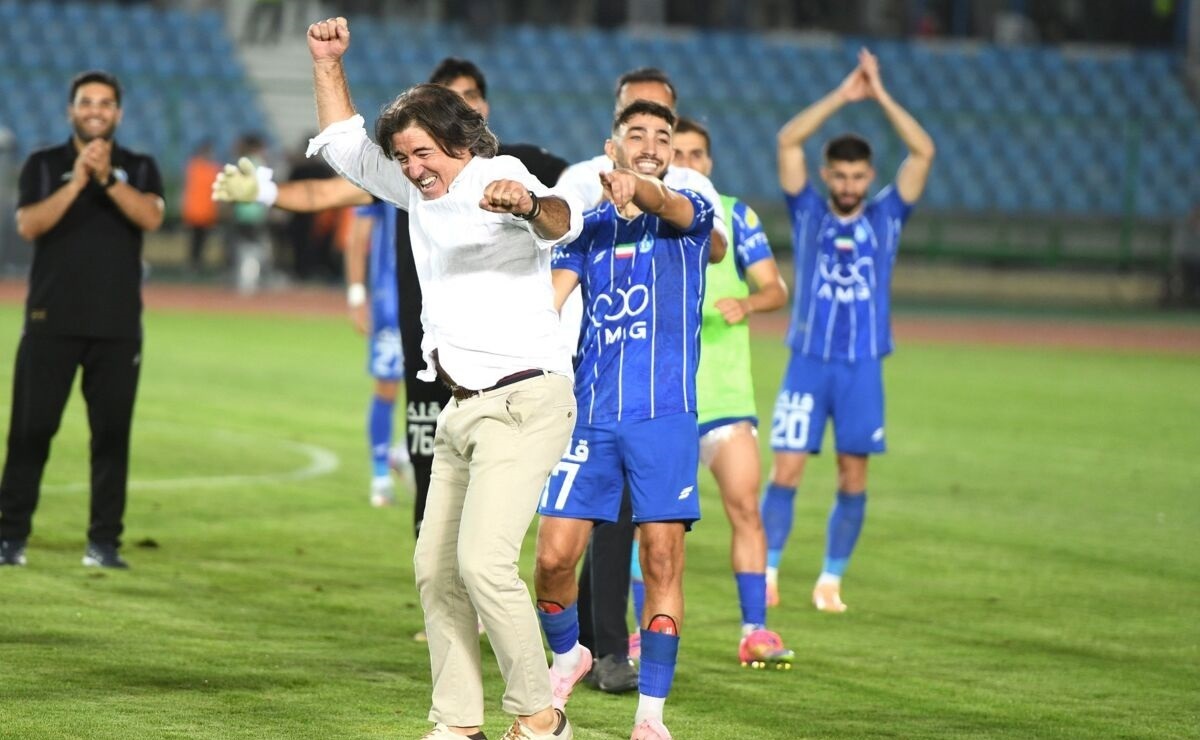 ساپینتو بالاخره تکلیف رضائیان و جلالی را روشن کرد ساپینتو بالاخره تکلیف رضائیان و جلالی را روشن کرد