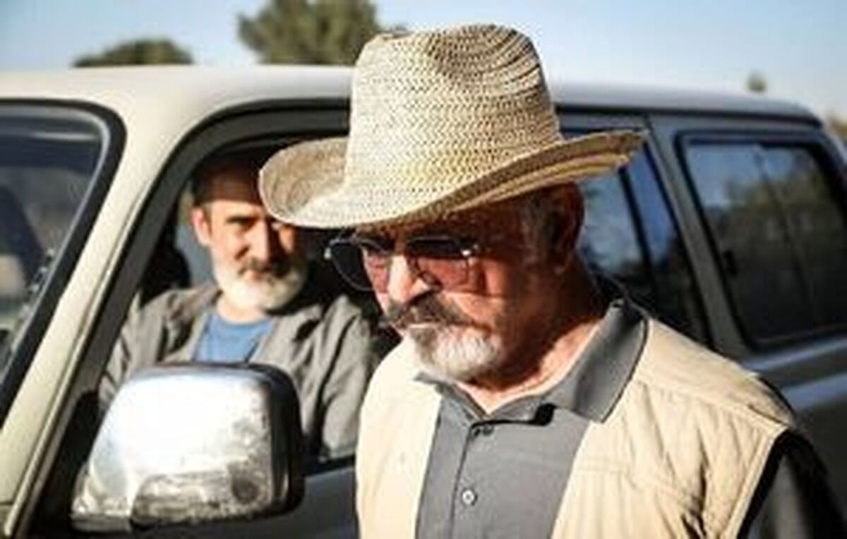 فخیم زاده: از آسمان سنگ هم ببارد ایران میمانم! فخیم زاده: از آسمان سنگ هم ببارد ایران میمانم!