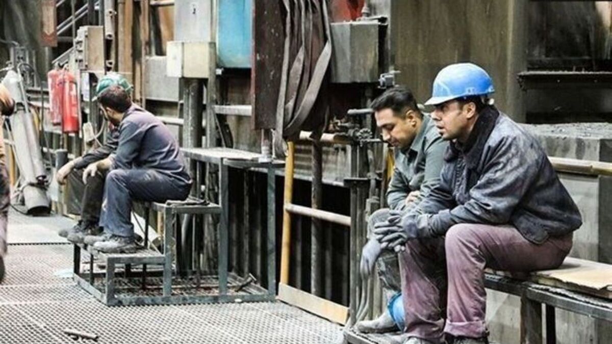 کارگران قرارداد موقت بعد از چند سال و چگونه دائمی میشوند؟ کارگران قرارداد موقت بعد از چند سال و چگونه دائمی میشوند؟