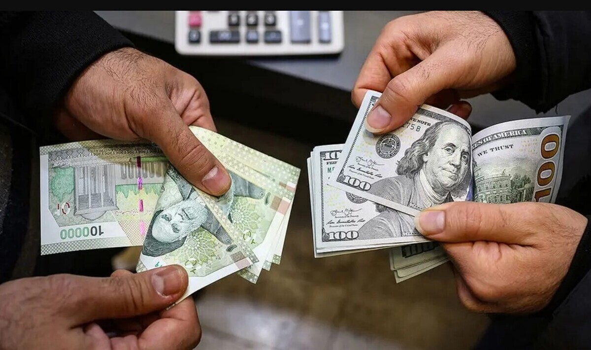 قیمت دلار ۴ هزار تومان افزایش یافت / رشد شدید قیمت دلار امروز ۳۰ اردیبهشت ۱۴۰۴ قیمت دلار ۴ هزار تومان افزایش یافت / رشد شدید قیمت دلار امروز ۳۰ اردیبهشت ۱۴۰۴