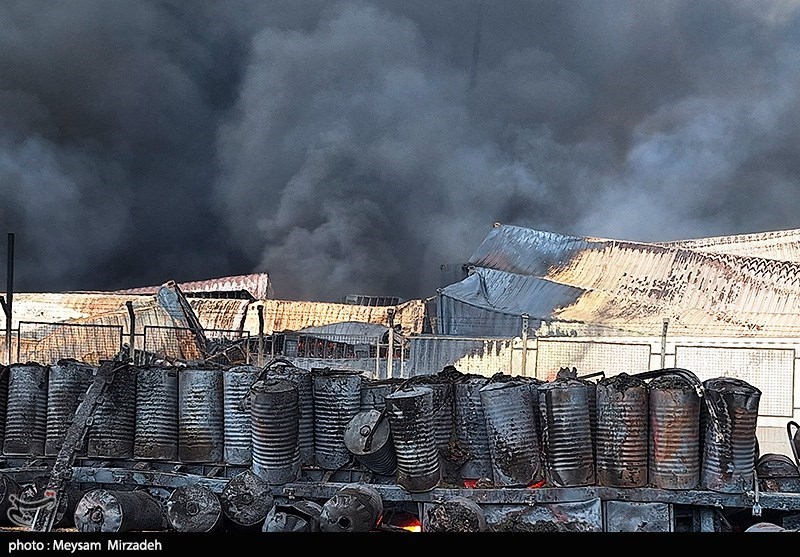 درخواست از قالیباف درباره مذاکرات و انفجار بندرعباس درخواست از قالیباف درباره مذاکرات و انفجار بندرعباس