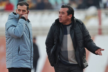 تنها کسی که میتواند جلوی قهرمانی تراکتور را بگیرد، خداداد عزیزی است/قلعهنویی باهوش بود که او را کنار گذاشت تنها کسی که میتواند جلوی قهرمانی تراکتور را بگیرد، خداداد عزیزی است/قلعهنویی باهوش بود که او را کنار گذاشت