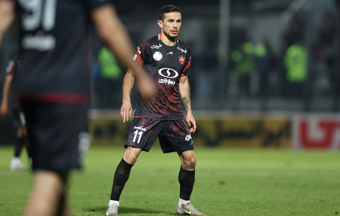 تبعات ماندن امیری در پرسپولیس؛ یک بازیکن در لیست مازاد تبعات ماندن امیری در پرسپولیس؛ یک بازیکن در لیست مازاد