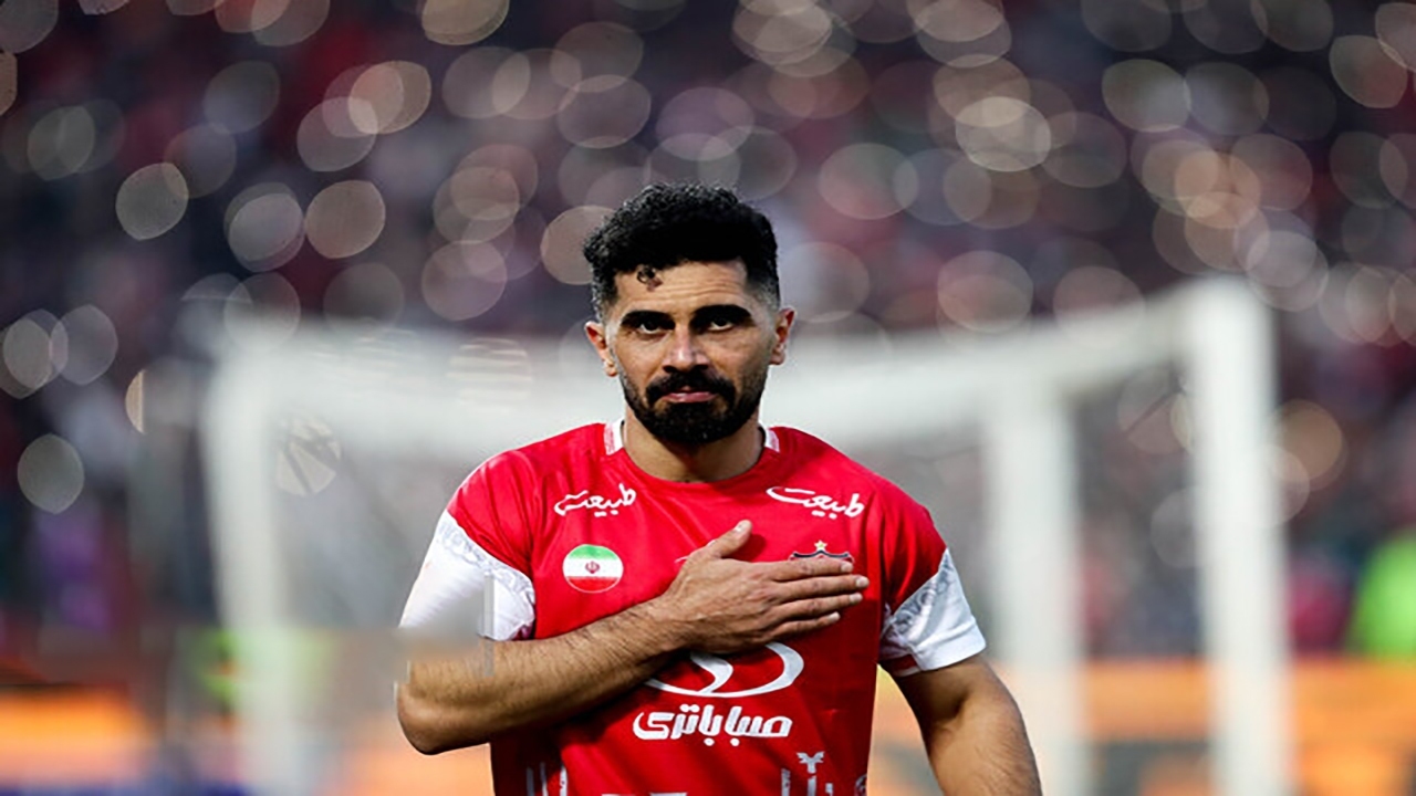 جلسه سرنوشت ساز امید عالیشاه برای تمدید قراردادش جلسه سرنوشت ساز امید عالیشاه برای تمدید قراردادش