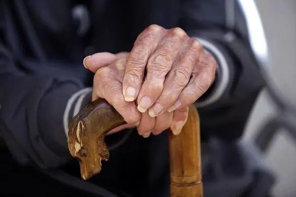 زمان پرداخت حقوق بازنشستگان / علت کاهش سرعت اینترنت زمان پرداخت حقوق بازنشستگان / علت کاهش سرعت اینترنت