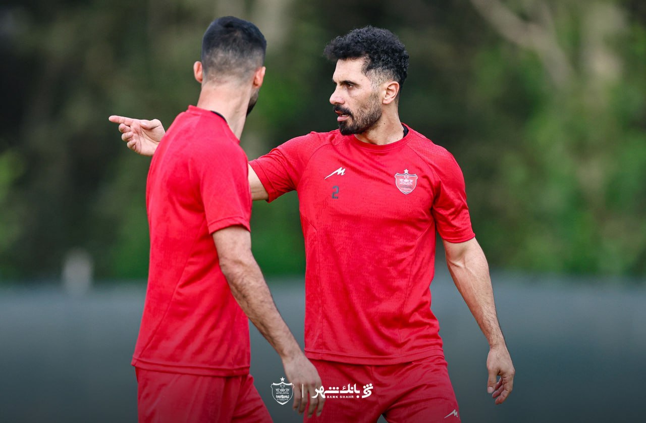 امید عالیشاه و میلاد محمدی بازیکنان پرسپولیس تهران - لیگ برتر ایران