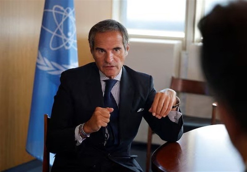 1404061217593940833899594