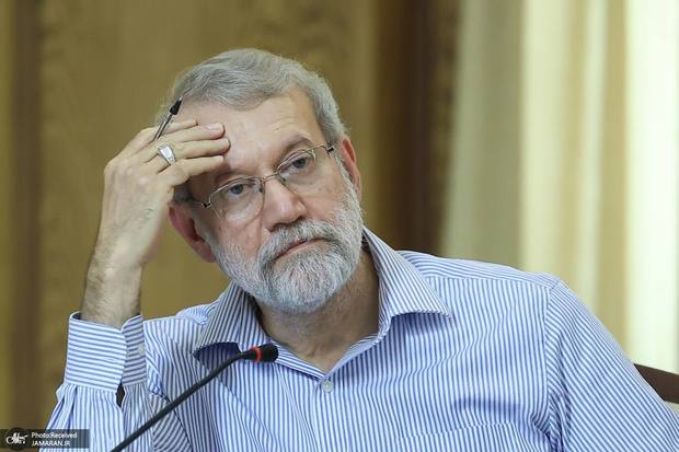 علی لاریجانی: برخی امروز فکر می‌کنند جنگ خاتمه یافته و می‌خواهند جامعه را از یک‌دستگی دربیاورند/ برجسته‌سازی اختلاف‌ها در مقطع قطع آتش با دشمن یک خطای راهبردی است/ مردم‌داری و حفظ انسجام ملی، مهم‌ترین عامل بازدارندگی کشور است