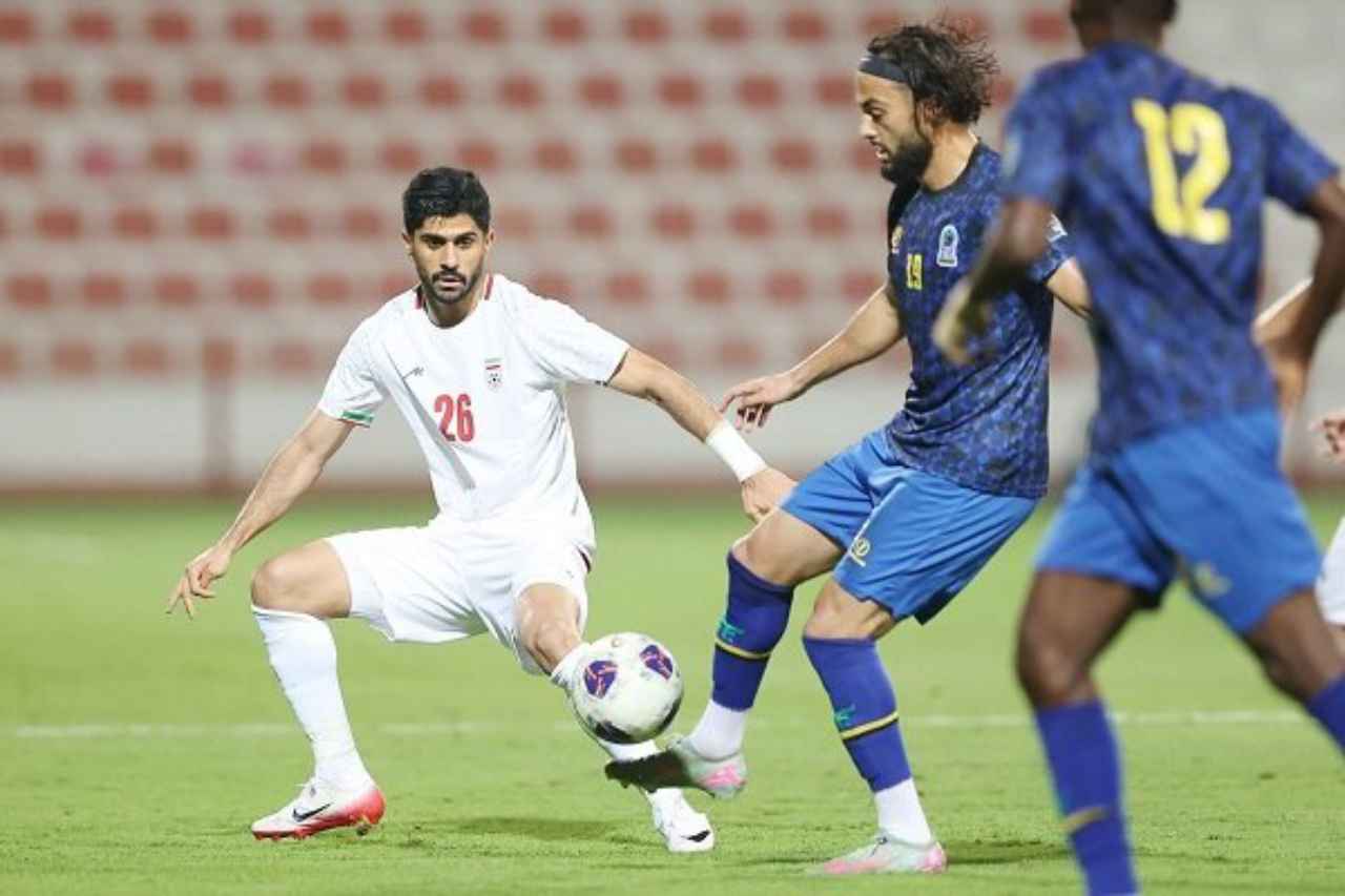 انتقاد پیشکسوت استقلال از بازیکنان تیم ملی؛ 10 پاس به زور به هم می‌دهند!