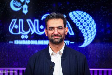 آذری جهرمی در پرسپولیس؟ آذری جهرمی در پرسپولیس؟